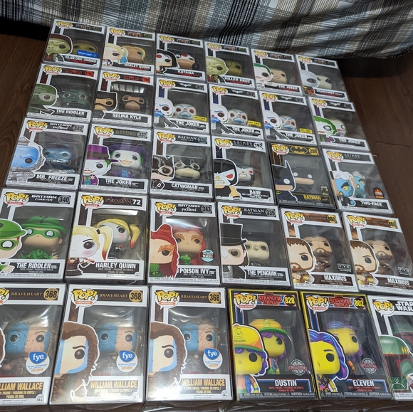 9 Assorted Pops Mystery Box - Picture 6 of 7